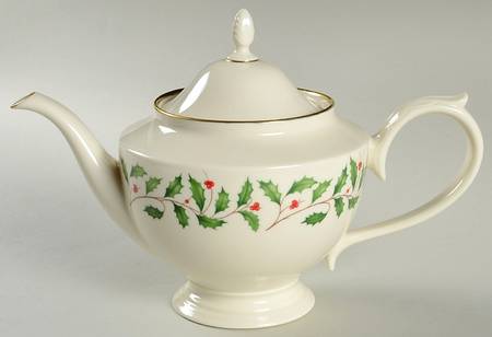 L144 Teapot & Lid