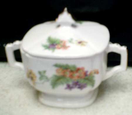 Primrose Sugar Bowl & Lid