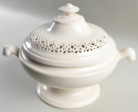Dunham Tureen &  Lid by Ralph Lauren China