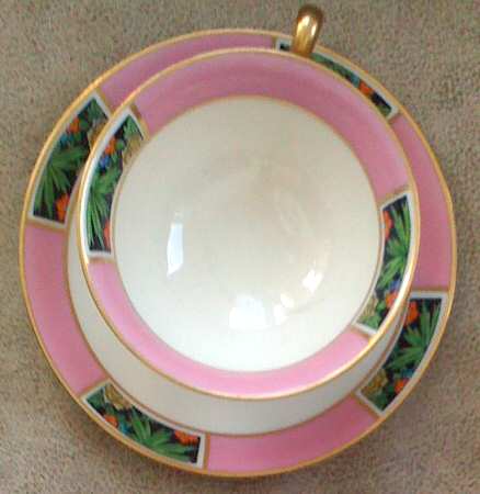M148B Footed Cup & Saucer Set