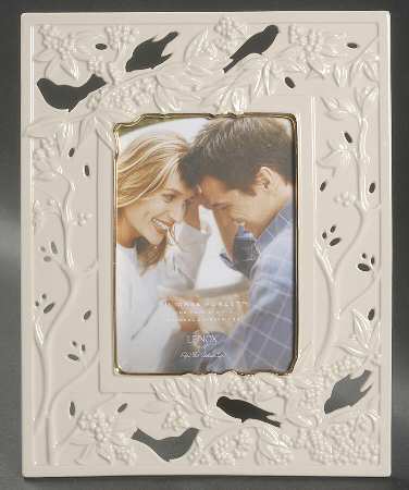 Filigree Forest Frame-Holds 5" X 7"