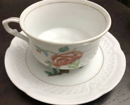 LOL23 Flat Cup & Saucer Set