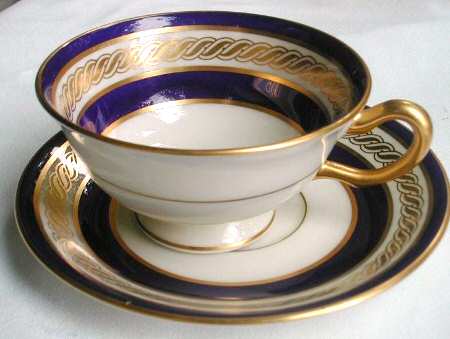 M344B Footed Cup & Saucer Set