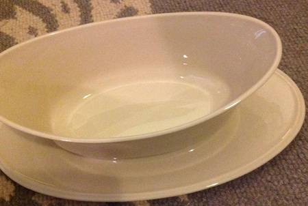 Dimension Ivory Gravy Boat with Attached Underplate