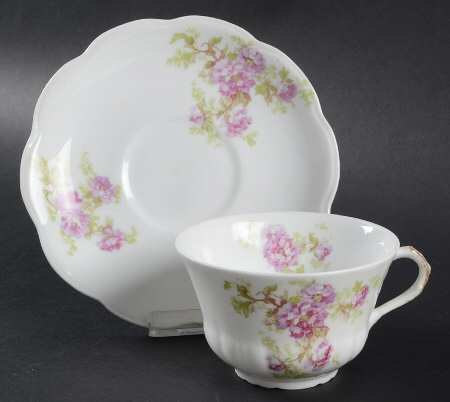 LNT303 Flat Cup & Saucer Set