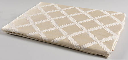 Laurel Leaf 70" Round Tablecloth