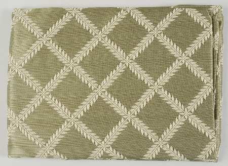 Laurel Leaf 70" X 86" Oval Tablecloth