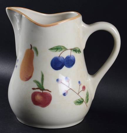 Fruit Medley 76 Oz Pitcher