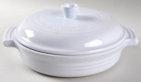 White 1.25 Qt Round Covered Casserole
