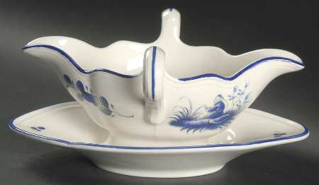 LUN32 Gravy Boat with Attached Underplate