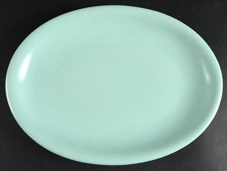 LIE11 Green 14" Oval Serving Platter