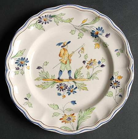 Moustiers Luncheon Plate