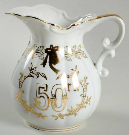 Anniversary 32 Oz Pitcher