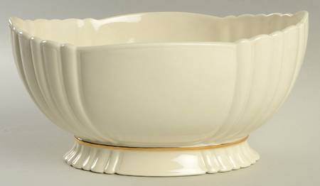 Giftware 8" Oval Centerpiece