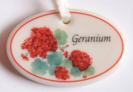 Baskets Geranium Tie-On Charm for Miniature Basket