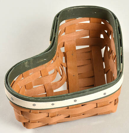 Baskets Warm Brown/Green Little Stocking Basket