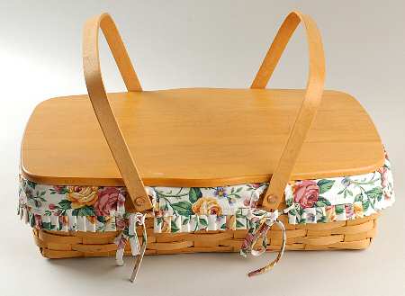 Baskets Medium Gathering Basket W/ Lid, Liner & Protector