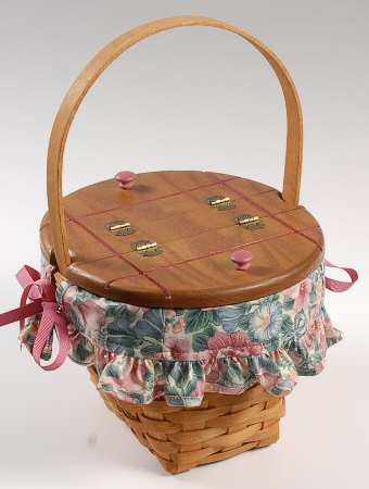 Baskets 1993 Mother's Day Basket W/Hinged Lid,Liner&Protec
