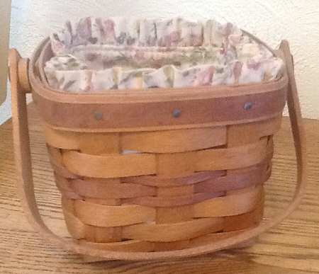 Baskets Violet Basket & Liner