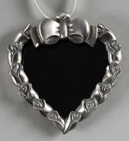 Baskets Pewter Heart Frame Basket Charm Tie-On