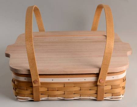 Baskets Gourmet Basket & Butcher Block Lid