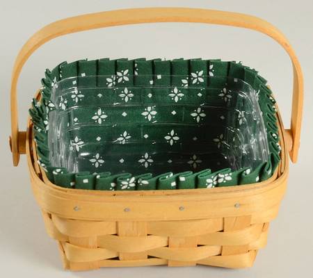 Baskets Small Handled Berry Basket & Liner w/Protector