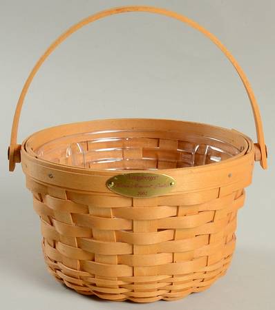 Baskets 2002 Woven Memories Basket & Protector