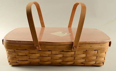 Baskets Medium Gathering Basket & Lid with Protector