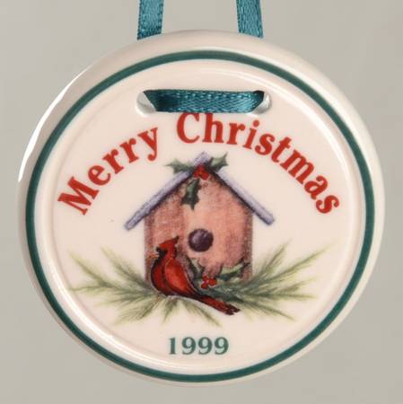 Baskets 1999 Christmas Tie-On Charm for Basket