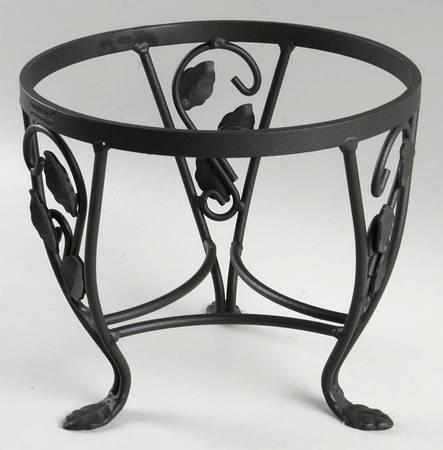Baskets Small Metal Plant Stand (Flora Basket)