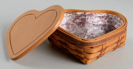 Baskets Purple Little Love Basket&Lid w/Liner&ProtectorSet