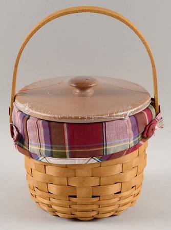 Baskets Small Fruit Basket & Lid w/Liner & Protector