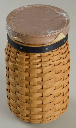 Baskets Blue Ribbon Pride Basket & Lid