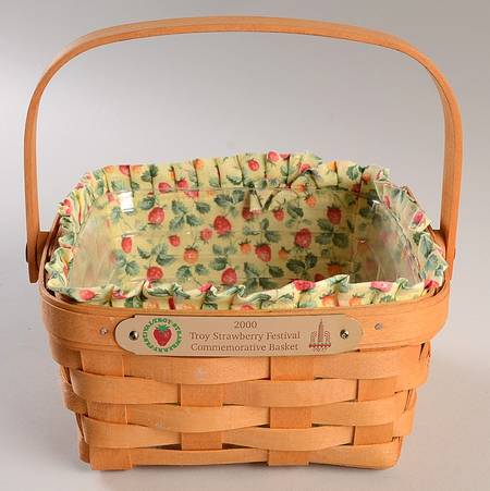 Baskets 2000 Troy Strawberry Fest Basket w/Liner&Protector