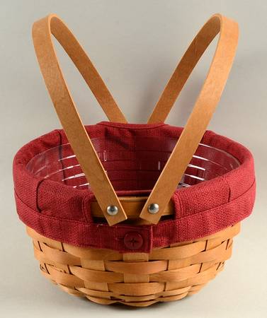 Baskets Round Potluck Basket & Liner w/Protector