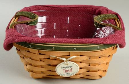 Baskets Green Tinsel Basket & Liner w/Protector & Charm