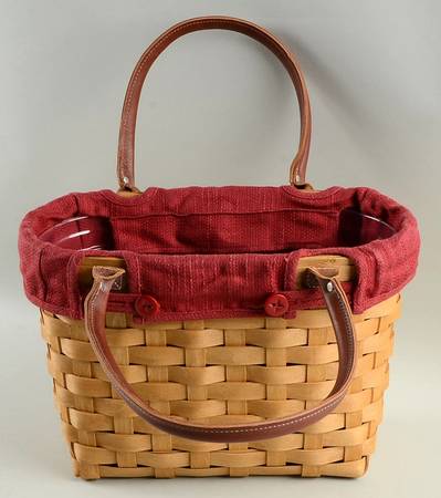Baskets Medium Boardwalk Basket & Liner w/Protector