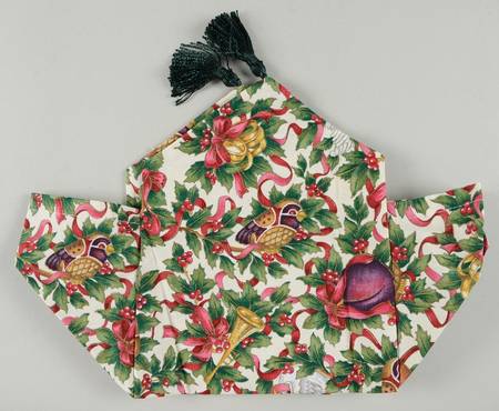 Baskets Liner for Deck the Halls Basket by Longaberger