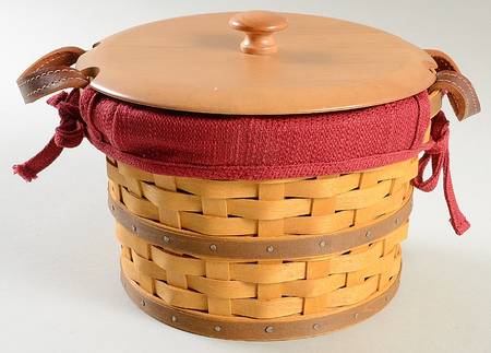 Baskets Small Bushel Basket & Lid W/Liner & Protector
