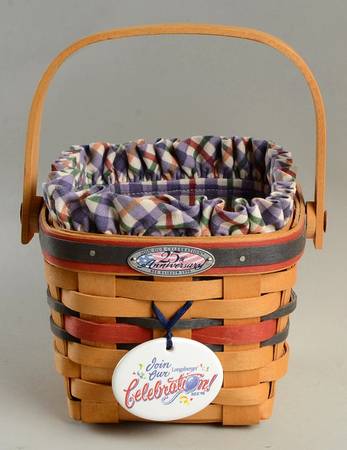 Baskets 1998 Bee Basket & Liner w/Protector & Charm