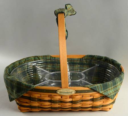 Baskets Hospitality Basket & Liner w/Divided Protector&Tie