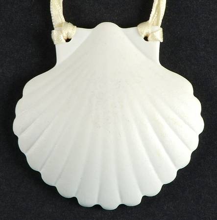Baskets Seashell Tie-On Charm for Basket