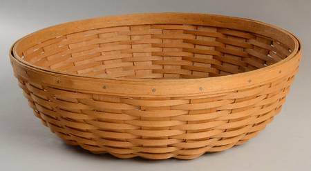 Baskets Serve Around Basket