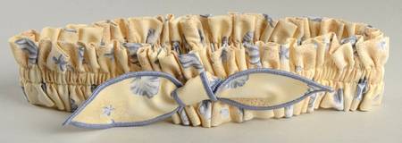 Baskets Medium Garter (With Bow) for Basket