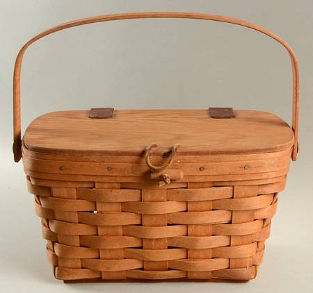 Baskets Medium Purse Basket with Swing Handle