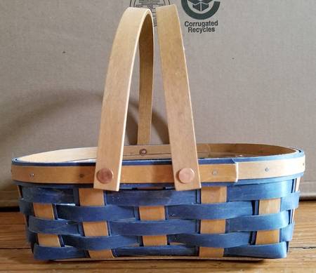 Baskets Woven Traditions Oval Muffin Basket