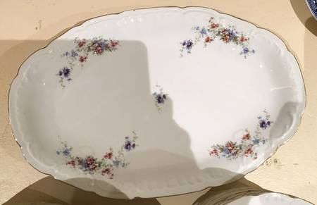 192 15" Oval Serving Platter