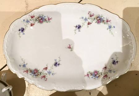 192 13" Oval Serving Platter