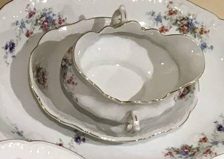 192 Gravy Boat with Attached Underplate