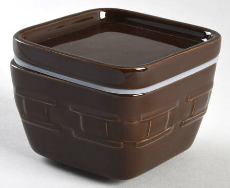 Woven Traditions Chocolate 4" Square Baker & Lid